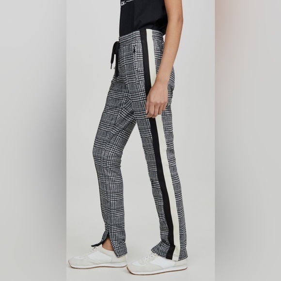 Pam & Gela Pants - Pam & Gela Glen Houndstooth Stylish Black and White Plaid Pants SMALL $333